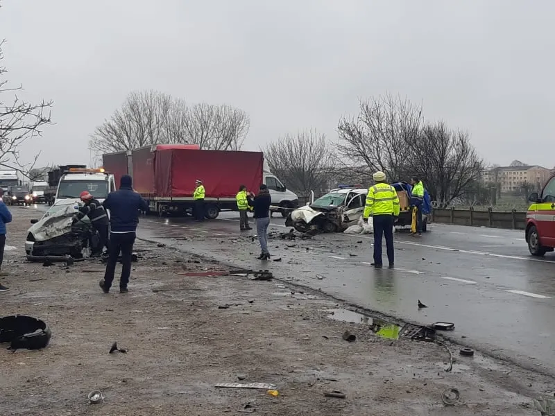 Accident groaznic din Focșani: Sunt 6 victime! Imagini șocante