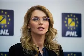 Alina Gorghiu: ”Dragnea era mic copil față de actuala conducere a PSD”