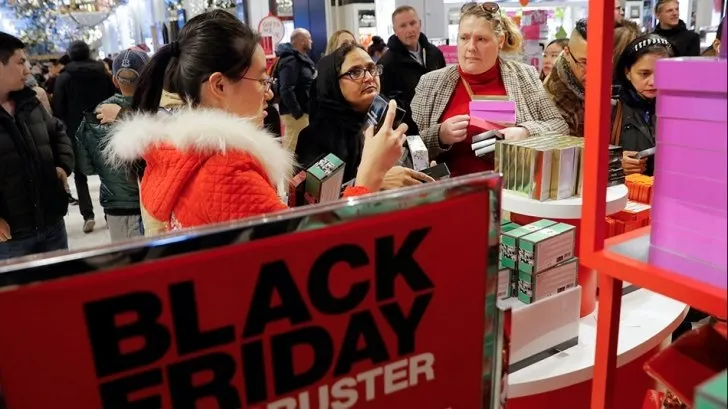 A început Black Friday. Pentru unii azi este Black "Fraier" Day