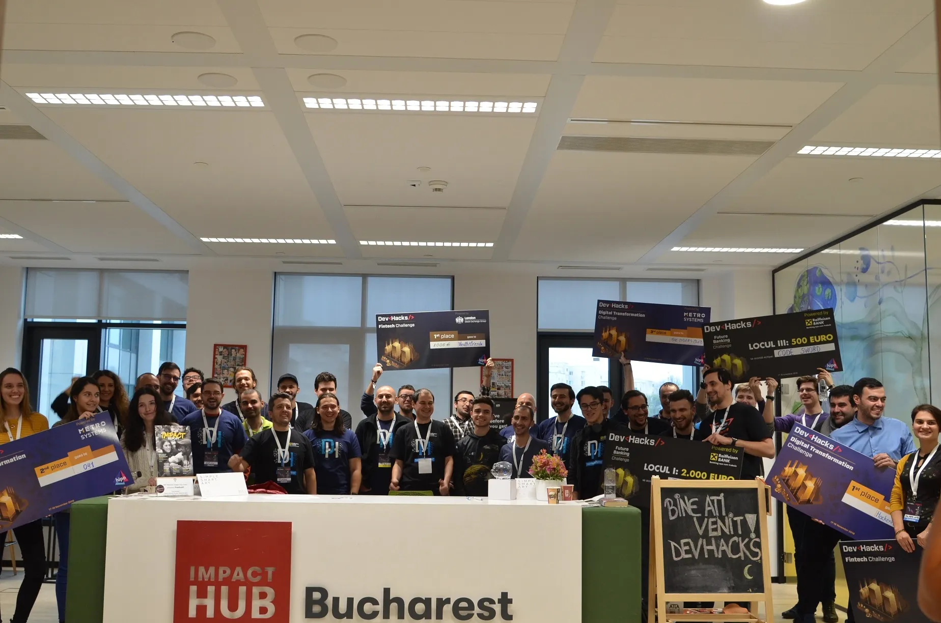Peste 200 de pasionați de tehnologie vor dezvolta soluții de impact pentru societate la DevHacks
