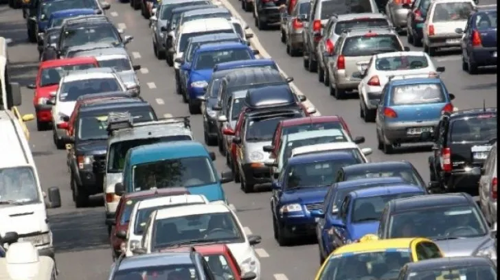 Vânzările de autoturisme au scăzut cu peste 25% față de anul trecut