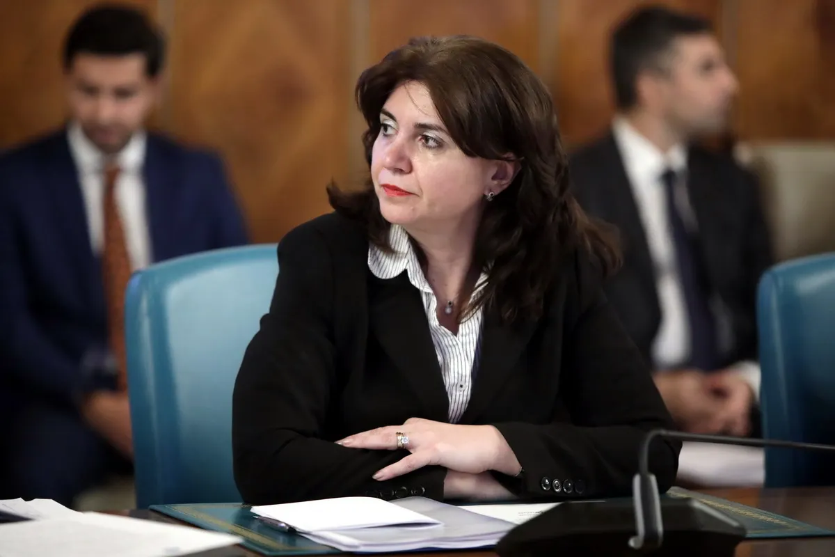 Mai multe asociații de elevi cer demisia ministrului Anisie