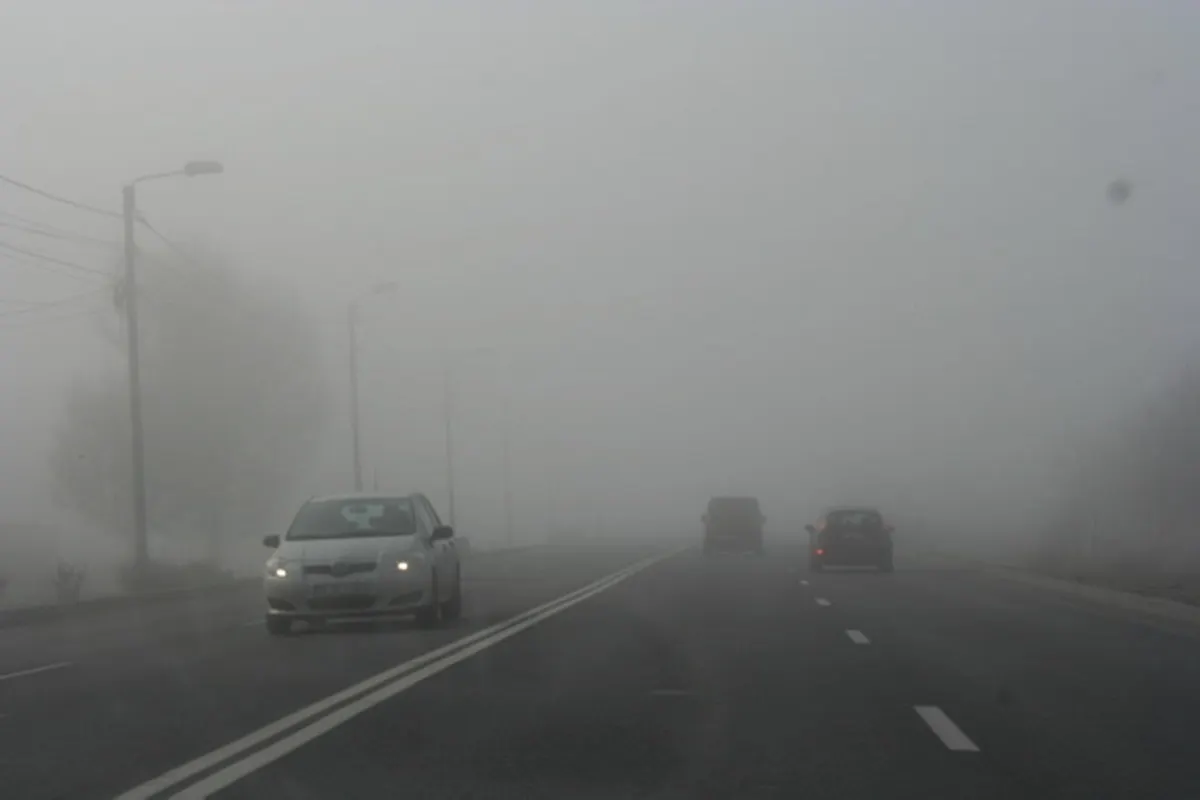Ceață densă în mai multe județe din țară
