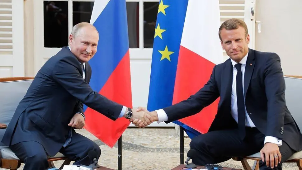 Emmanuel Macron și Vladimir Putin