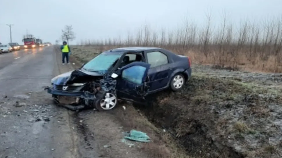Accident rutier grav în Suceava. Doi șoferi au rămas încarcerați