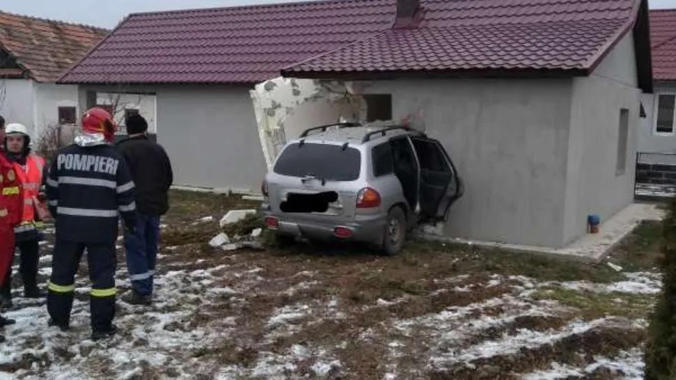 O fată de 18 ani a făcut prăpăd la volan. Avea permis de o lună