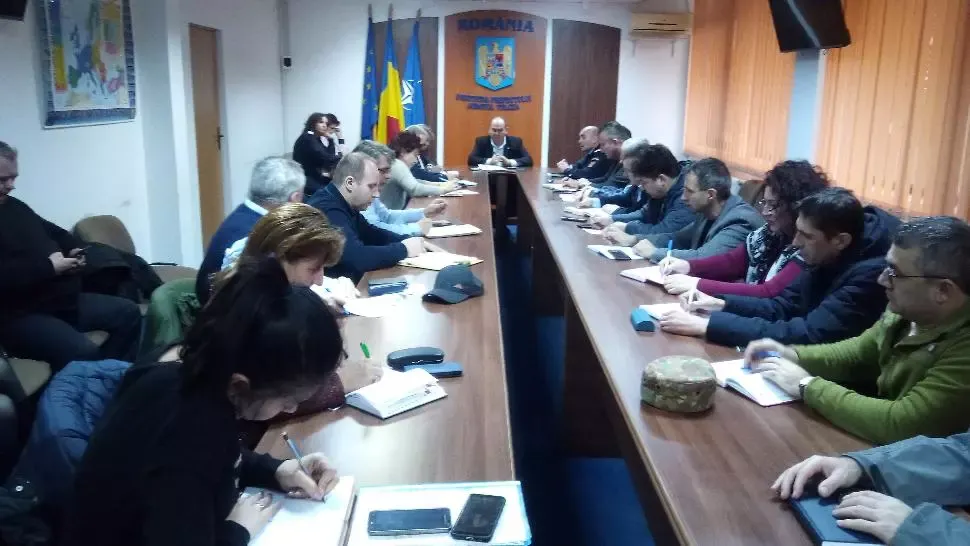 Tulcea fierbe! Şedinţă extraordinară a Comitetului Județean pentru Situații de Urgență