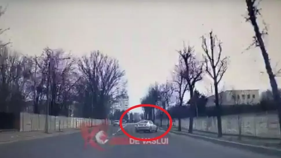 VIDEO - Accidentul în care au murit doi tineri, de 19 și 21 de ani, în această dimineață la Bârlad