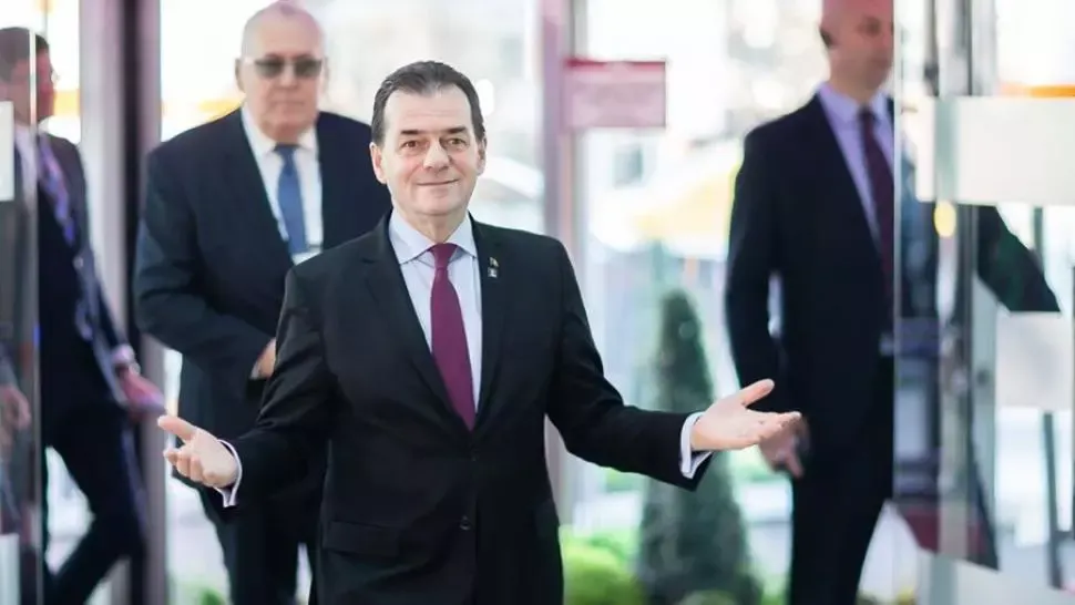 Guvernul a PLAFONAT prețurile la energie, apă și carburanți 