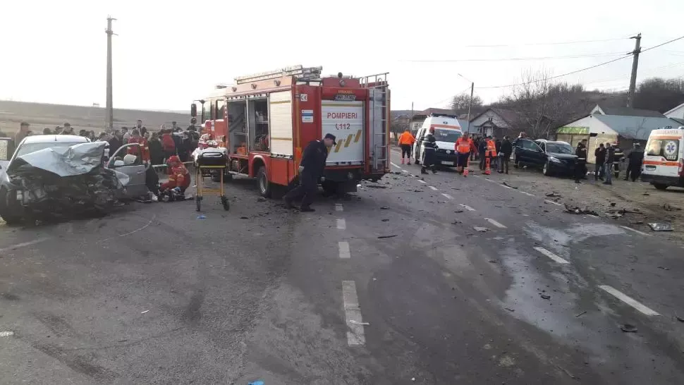 Plan roșu de intervenție în Vaslui. Accident rutier cu doi morți și șase răniți