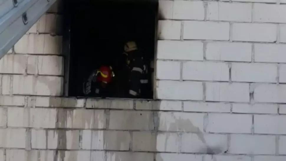 Focul a fost provocat de proprietara, care a încercat să reaprindă focul cu benzină