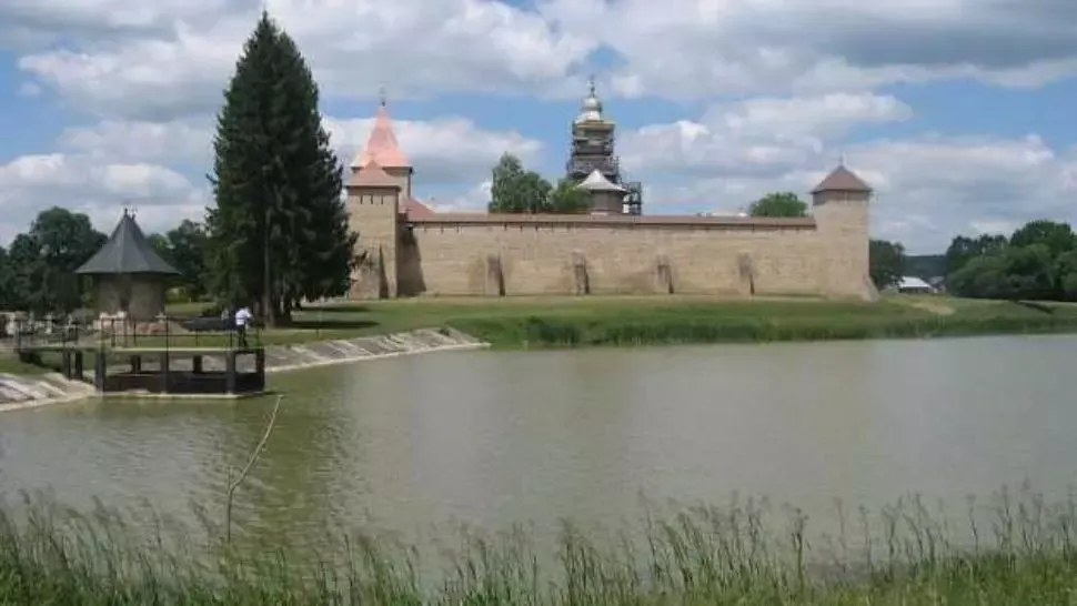 mânăstirea Dragomirna, jud. Suceava Foto: doxologia.ro