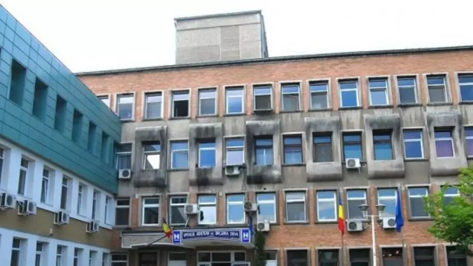 Spitalul Deva nu este transformat într-o cazarmă. Mesajul managerului interimar