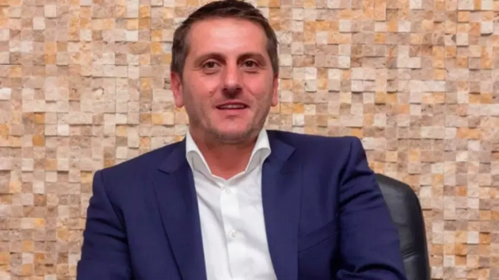 Viceprimarul Constanţei, acuzat de o femeie comisar OPC de agresiune. A doua zi, edilul i-ar fi trimis flori