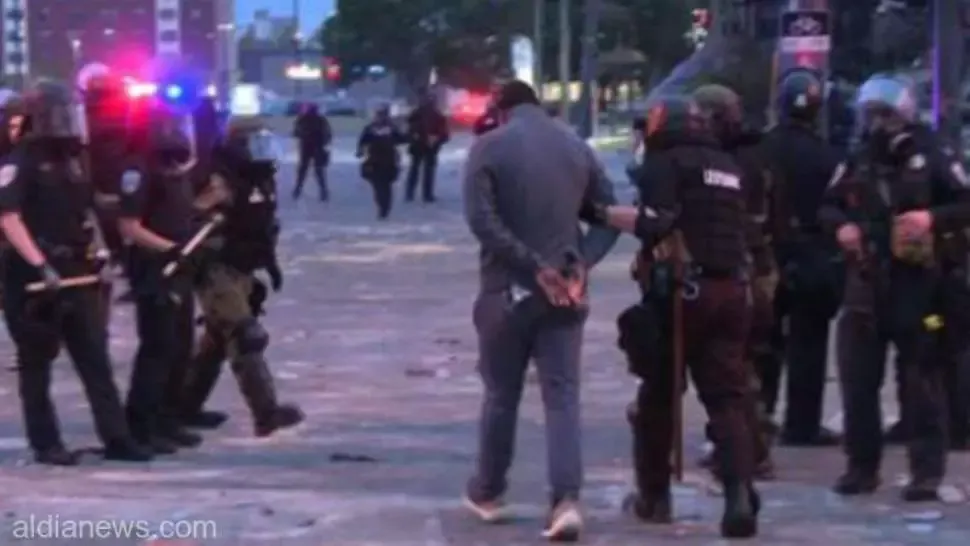 VIDEO - Jurnaliști agresați în timpul protestelor din SUA