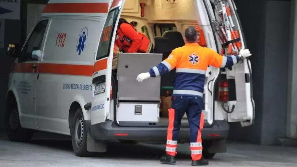 Trei adulți și un copil, răniți într-un accident rutier produs în județul Sibiu