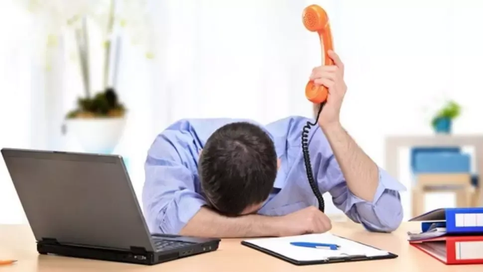 Guvernul vrea să modifice Codul Muncii. Ajutor de la stat pentru telemuncă