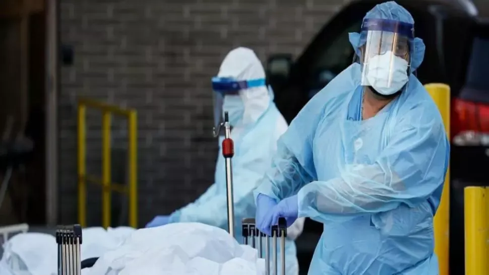 Pacienți cu forme severe de coronavirus din Hunedoara, trimiși în secții ATI din alte județe