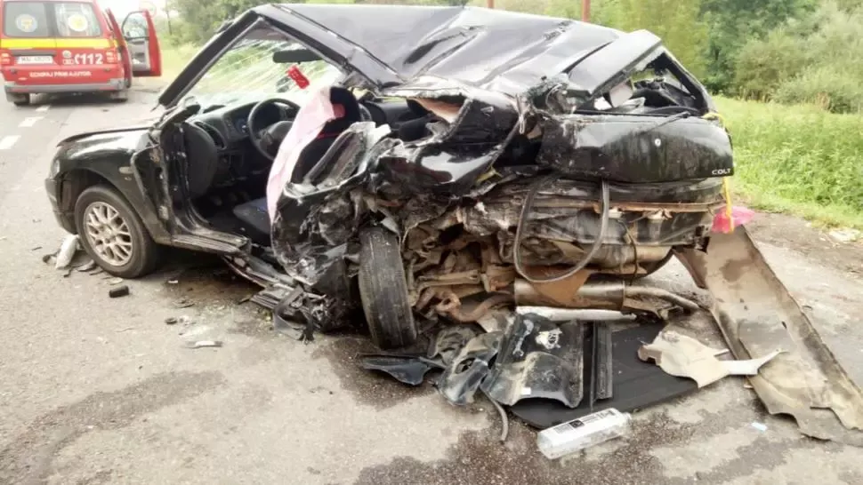 Şoferul care a provocat accidentul dintre Gilău și Căpușu Mare a fost ARESTAT! Acesta a fugit de la locul accidentului FOTO