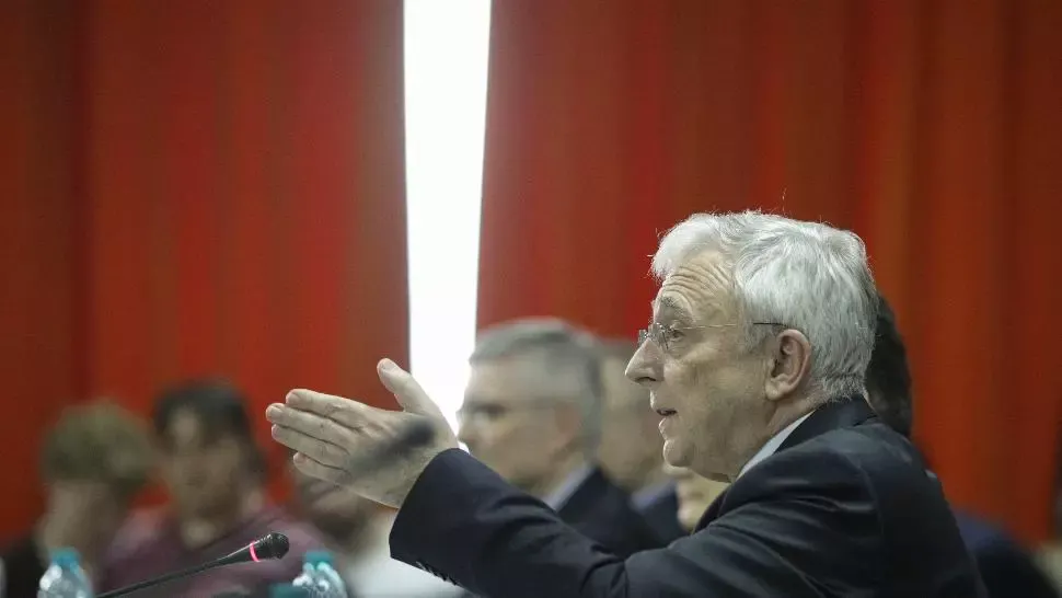 Începe procesul lui Mugur Isărescu. Guvernatorul BNR, acuzat că a colaborat cu Securitatea / Foto: Inquam Photos, Octav Ganea