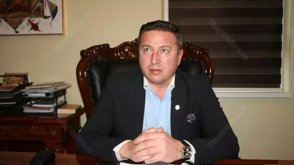 Primarul din Sângeorz-Băi, AUDIAT la Poliție. Dosarul a fost preluat de Parchet. Cum a explicat înregistrările în care își umilea și agresa copiii