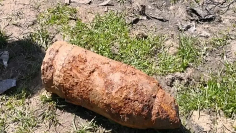 Descoperire șocantă în județul Dâmbovița: Bombă de 250 de kilograme găsită sub podeaua unei case