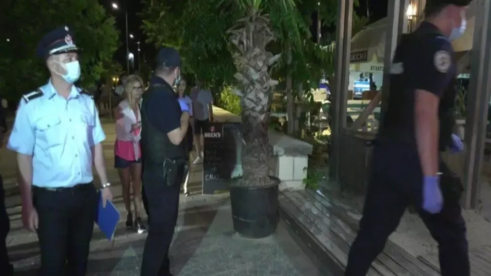 Pandemie de amenzi pe litoral. Două cluburi din Mamaia au fost amendate cu 40.000 de lei
