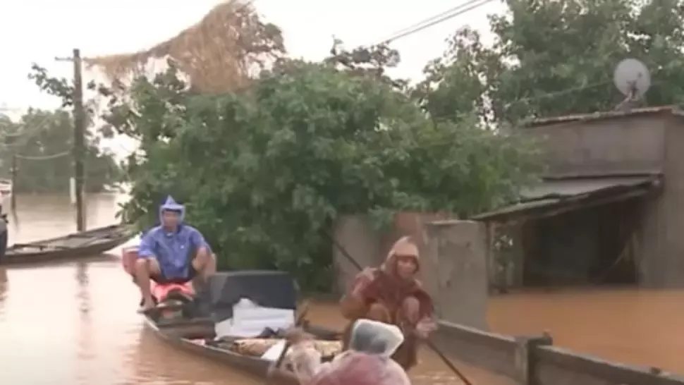 Inundații masive în Vietnam. Foto: captură Combini