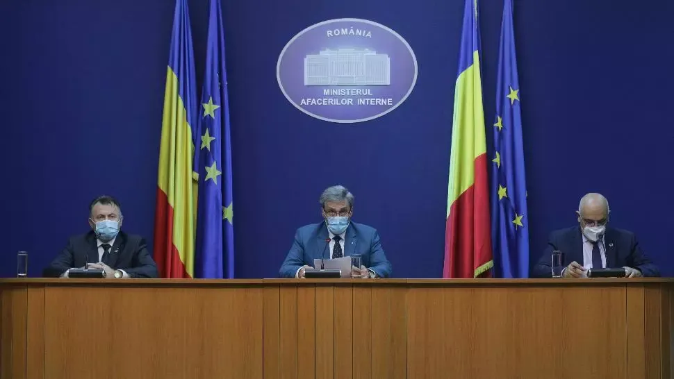 Ședință de urgență la Guvern, după explozia de cazuri Covid-19: Tătaru, Vela și Arafat, convocați la Victoria / Foto: Inquam Photos, Octav Ganea