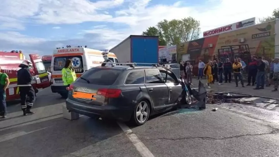 Momentul accidentului de ieri, de pe centura Focșaniului, în urma căruia un tânăr și-a pierdut viața