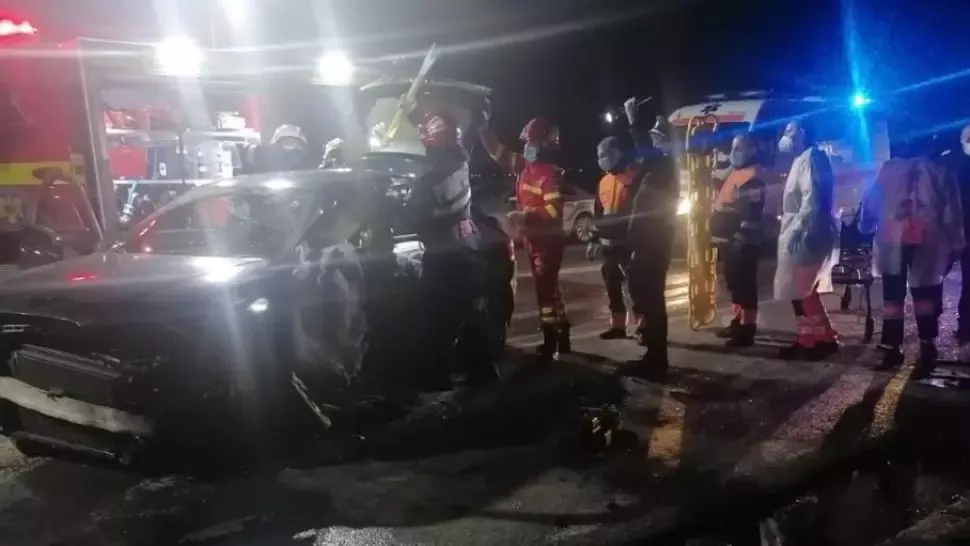 Accident grav, la ieșirea din Slatina: un mort, 4 răniți