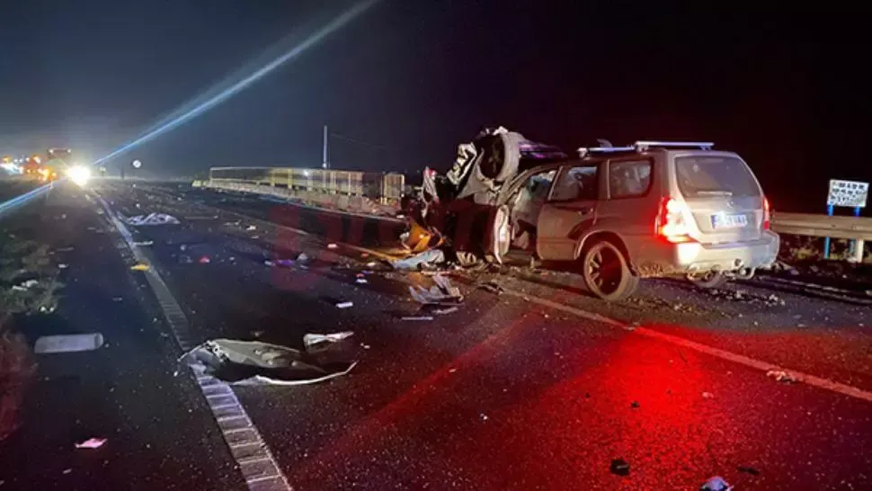 FOTO Accident înfiorător în județul Vaslui, s-a activat planul roșu. Doi oameni au murit, alți patru sunt răniți