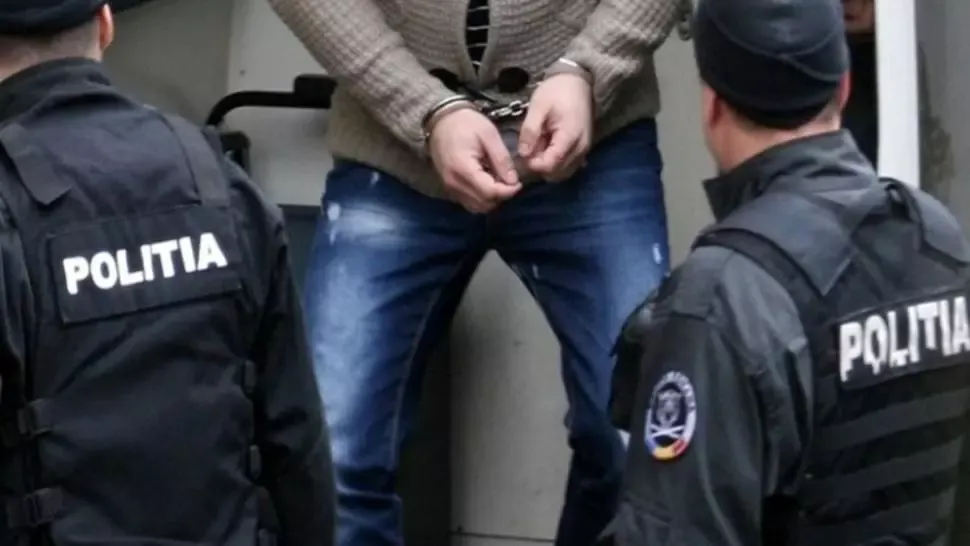 Doi bărbați au fost arestați după ce au tăiat frânele de la o mașină