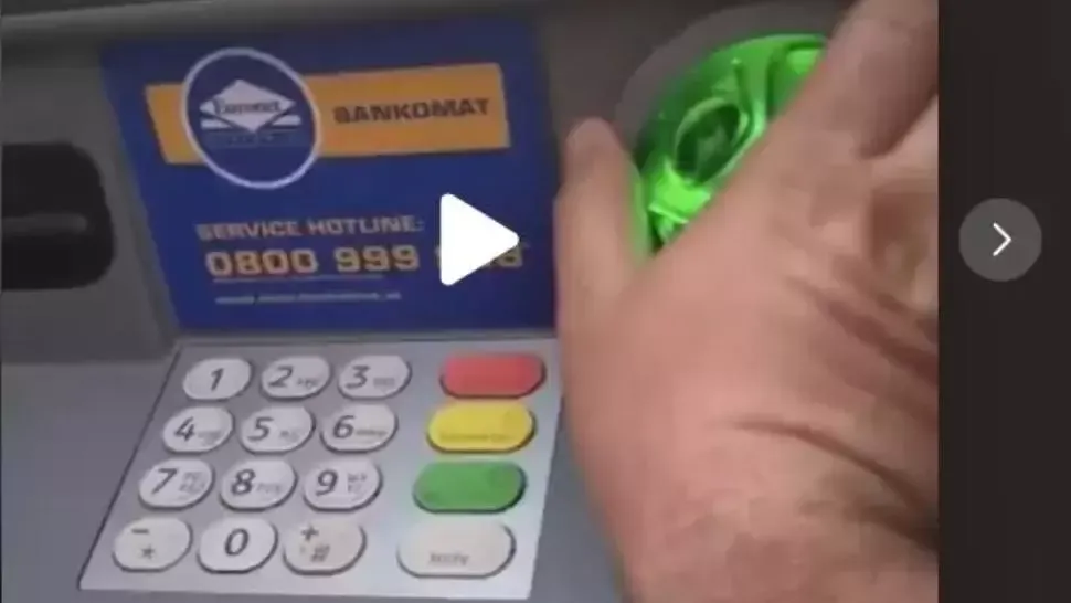 VIDEO Cum îți poate fi clonat cardul la bancomat și ce poți face că să te ferești