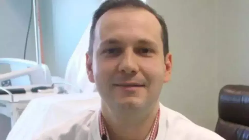 CE trebuie să știi despre masca de protecție. Răspunsuri la cele mai întâlnite întrebări oferite de medicul Radu Țincu
