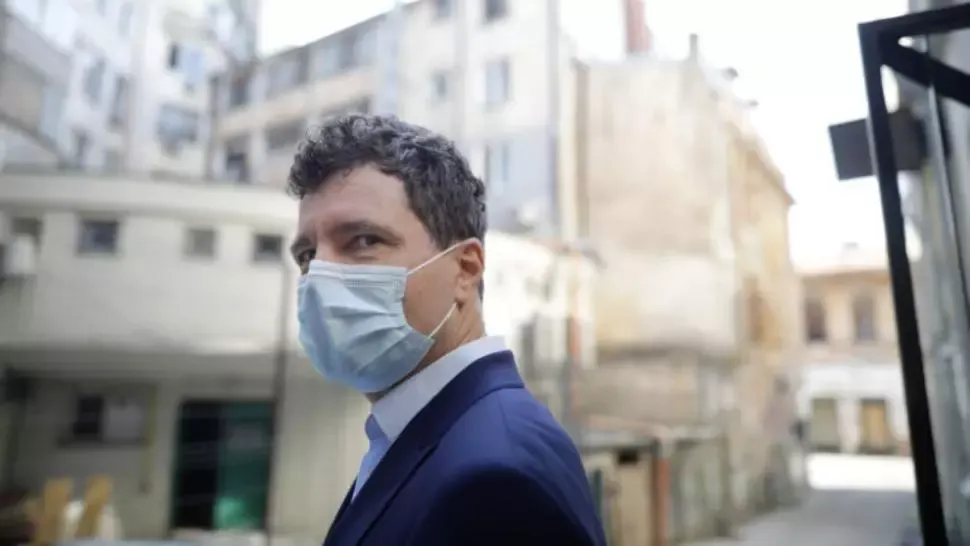 Nicușor Dan, prins în off-said! Nu știe câte piețe are orașul pe care îl conduce. Ajutorul a venit din partea fostului edil-șef