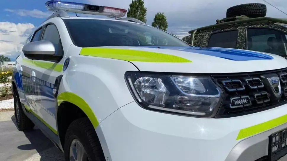 Minoră însărcinată, BRUSCATĂ de polițiști! Au crezut că tânara s-a strâmbat la ei VIDEO