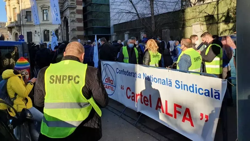 Negocieri la Ministerul Muncii. Raluca Turcan le-a propus sindicaliștilor să nu protesteze timp de șase luni 