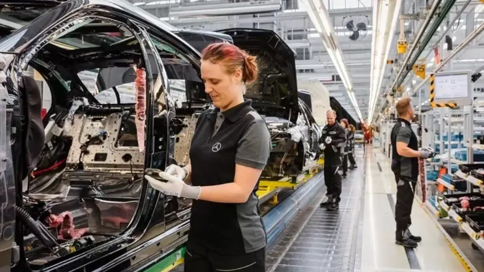 Linie de asamblare auto