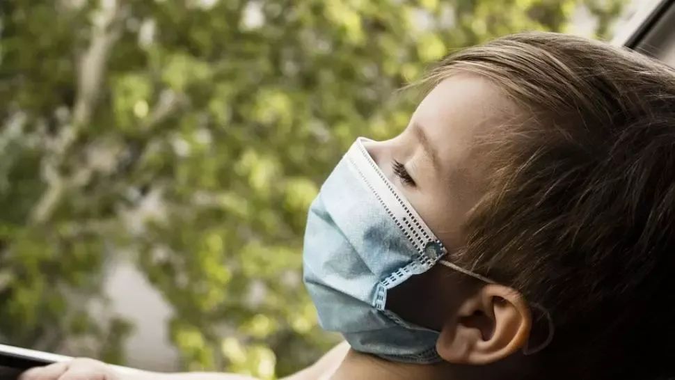 De ce nu pot fi acum vaccinați copiii împotriva COVID-19. Ce răspunsuri au medicii și oamenii de știință pentru părinți