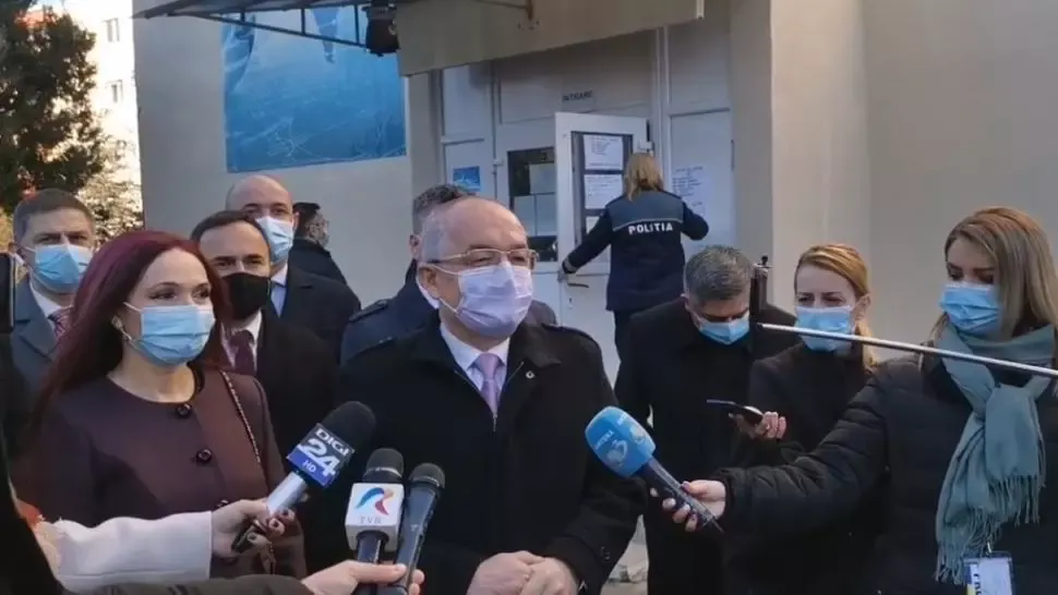 Alegeri parlamentare 2020. Emil Boc: "Am votat pentru că democrația are nevoie de noi toți"
