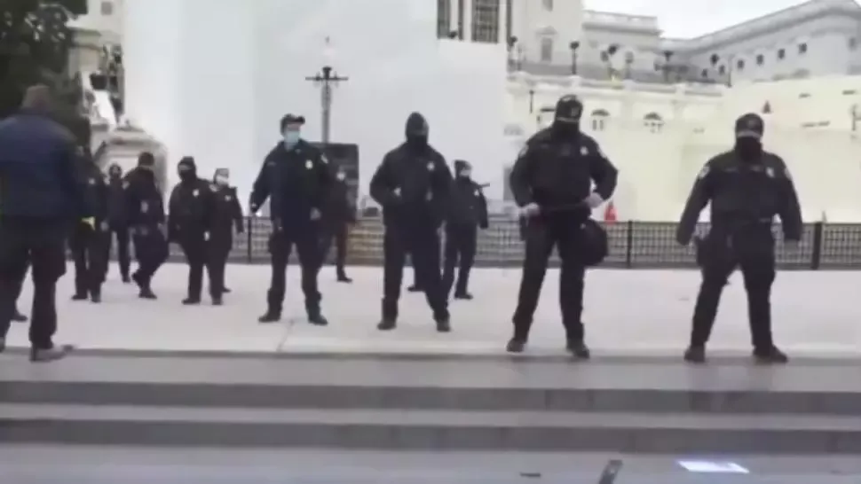 Proteste la Washingon. Garda Națională și FBI intervin pentru restabilirea ordinii. Foto: captură Twitter