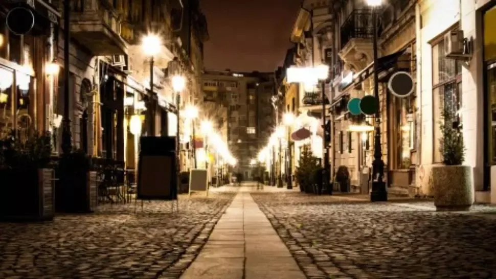 Amenzi de peste 30.000 de lei în Centrul Vechi din București: Polițiștii au găsit petrecăreți în două localuri