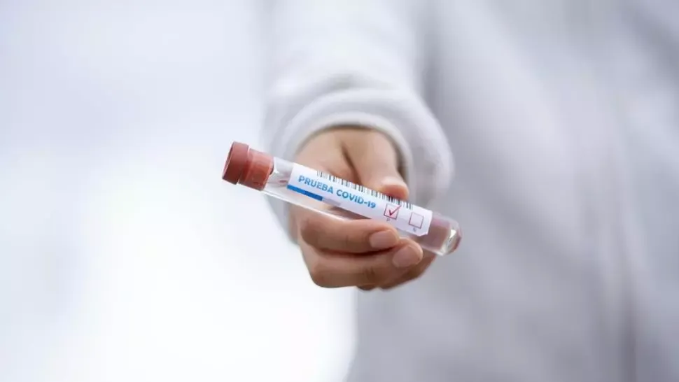 Focar de coronavirus la un cămin de bătrâni din județul Buzău: 25 de persoane, infectate