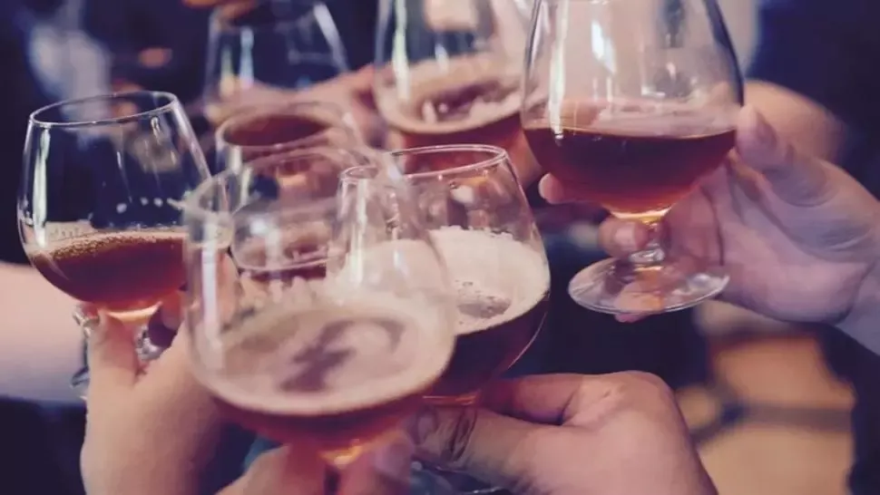 Restaurantele și cafenelele din București vor putea fi deschise până la ora 23:00. Berbeceanu își prezintă scuze public