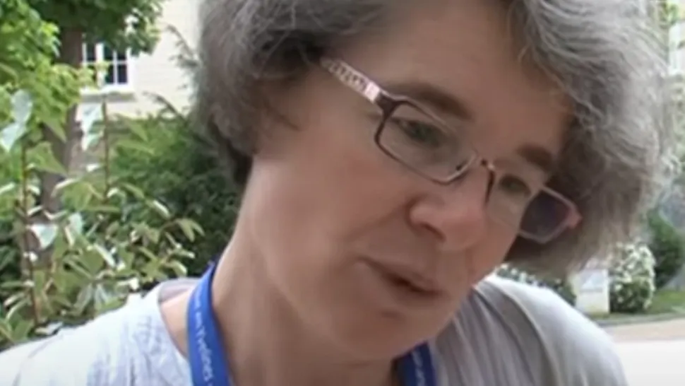 Călugărița Nathalie Becquart