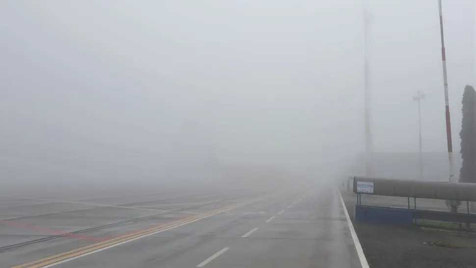 Cod galben de ceaţă şi gheţuş în 11 judeţe! Vizibilitate redusă în mai multe zone