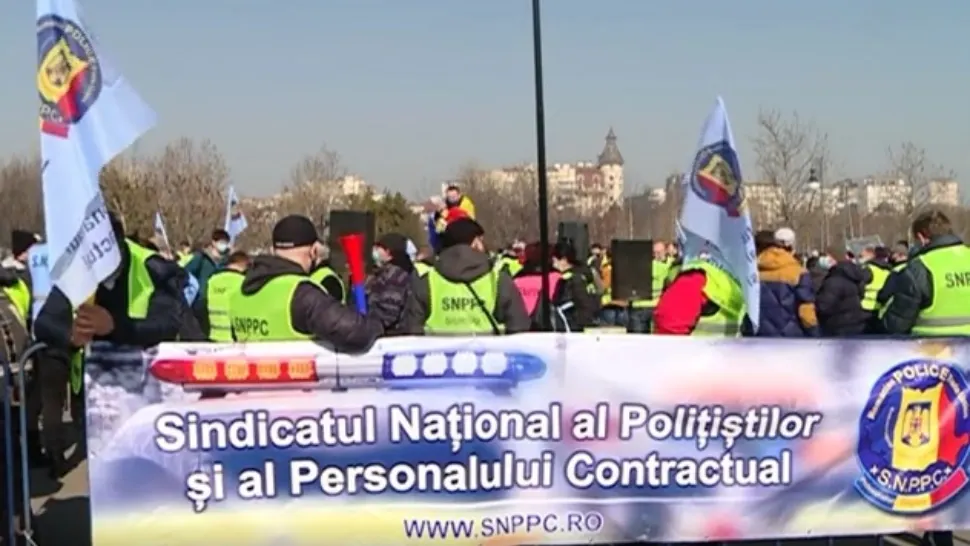 Polițiștii protestează: Ei cer scoaterea pensiilor militare din PNRR