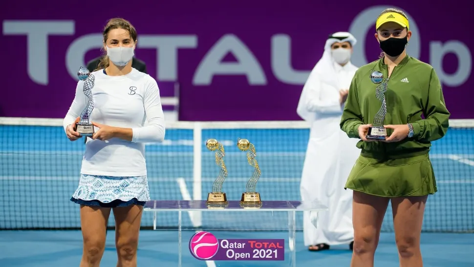 Monica Niculescu şi Jelena Ostapenko, învinse în finala de la Doha, după un meci nebun