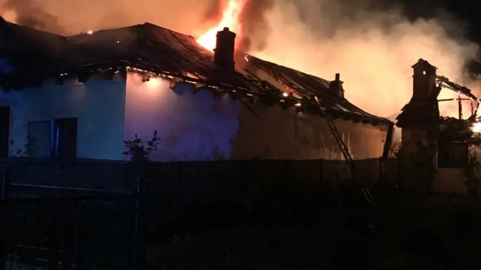 Incendiu devastator în județul Dolj (foto: radioinfionit.ro)